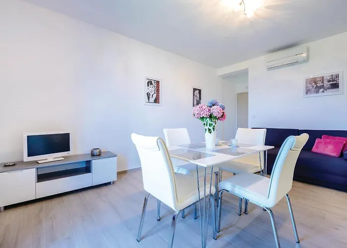 아파트 One-bedroom In *
