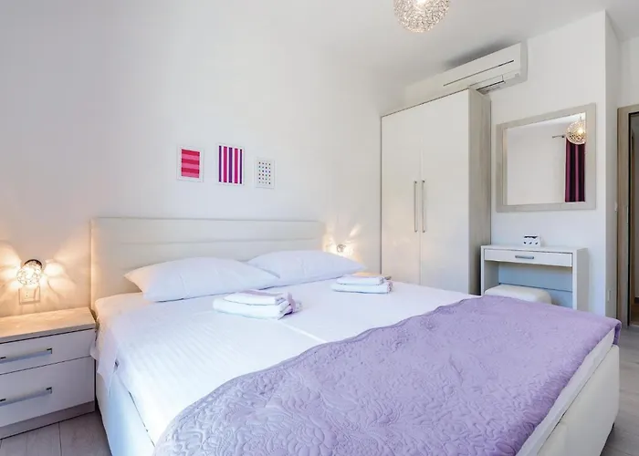 One-bedroom In 아파트 챠브타트