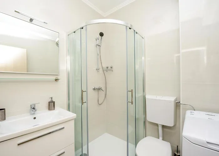 One-bedroom In 챠브타트